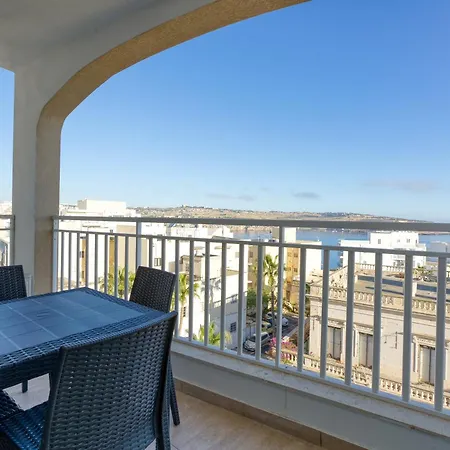 Designer With Stunning Sea Views In St Pauls By 360 Estates דירה