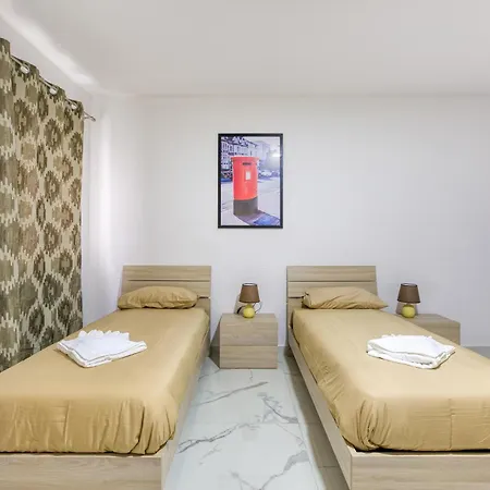 Designer With Stunning Sea Views In St Pauls By 360 Estates סיינט פול ביי